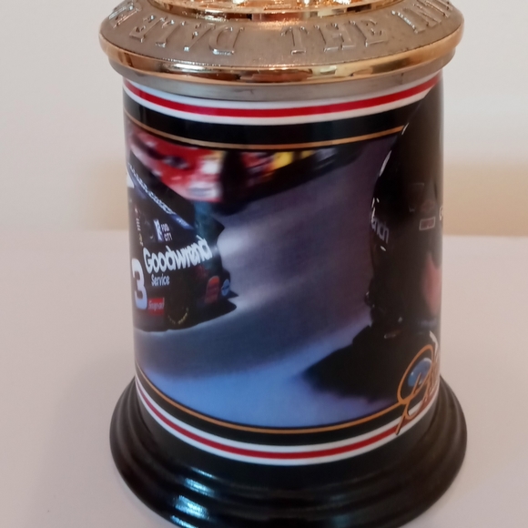 Dale Earnhardt Sr.. Collector Tankard, Stein The intimidator Franklin Mint - Picture 5 of 8